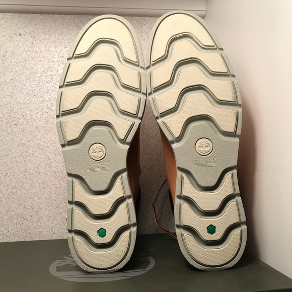 Women’s Timberland Boots - Picture 6 of 8